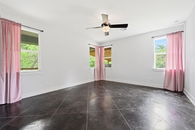 820 Panorama DR, Dripping Springs, TX 78620