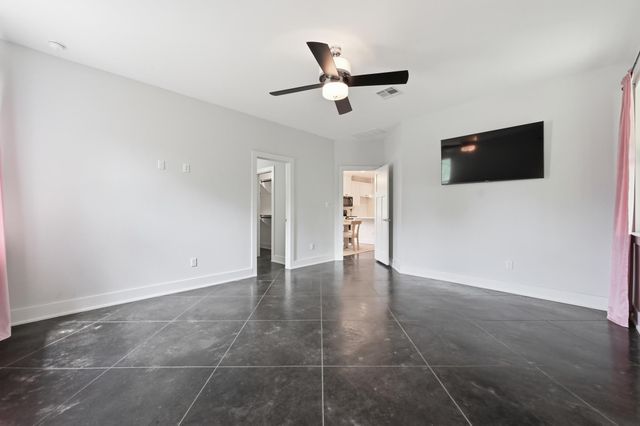 820 Panorama DR, Dripping Springs, TX 78620