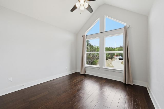 820 Panorama DR, Dripping Springs, TX 78620