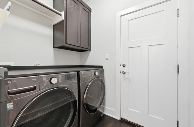 820 Panorama DR, Dripping Springs, TX 78620