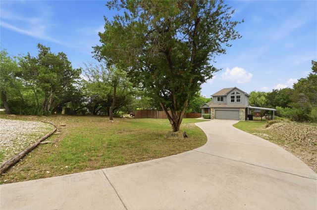 820 Panorama DR, Dripping Springs, TX 78620