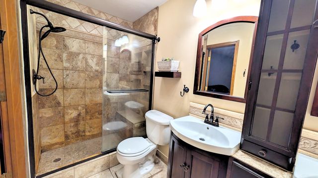 1826 Windingway Drive, Wixom, MI 48393