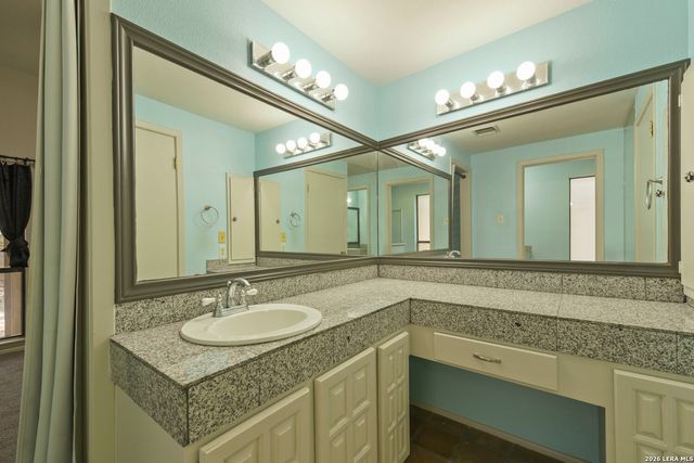 13914 Sugarberry Woods Street, San Antonio, TX 78249