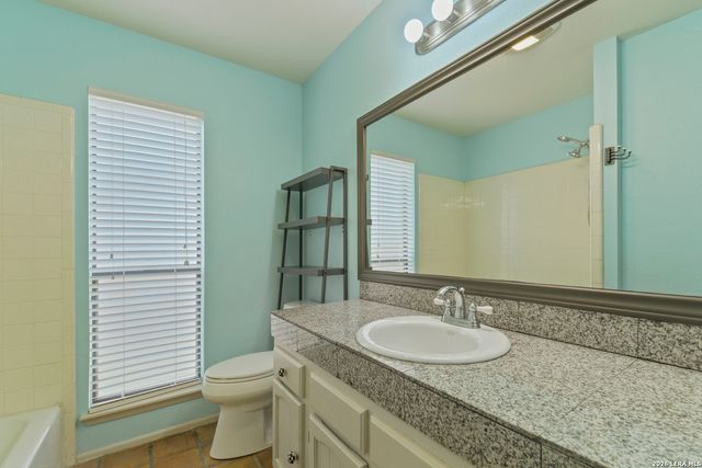 13914 Sugarberry Woods Street, San Antonio, TX 78249