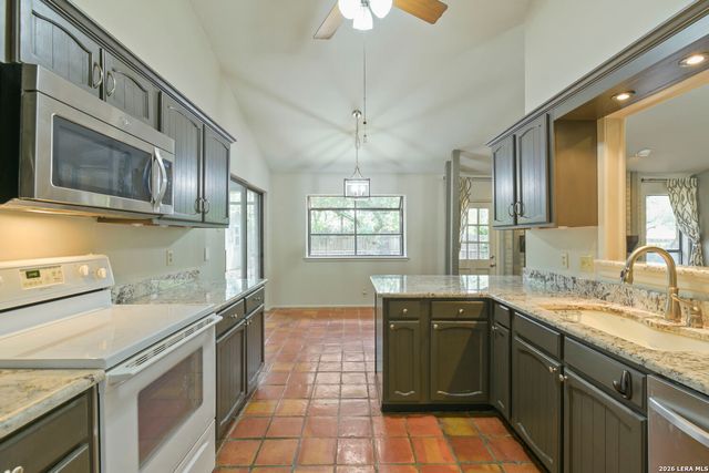 13914 Sugarberry Woods Street, San Antonio, TX 78249