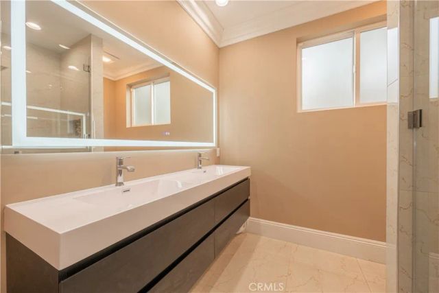 6554 Ethel Avenue, Valley Glen, CA 91606