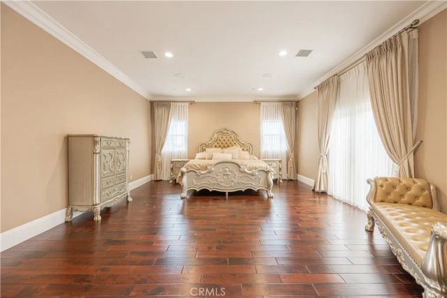6554 Ethel Avenue, Valley Glen, CA 91606