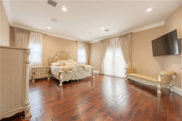 6554 Ethel Avenue, Valley Glen, CA 91606