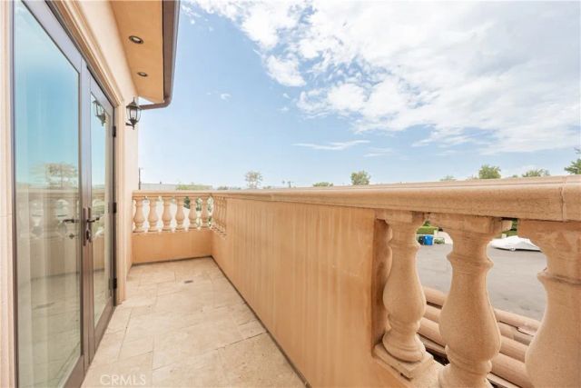 6554 Ethel Avenue, Valley Glen, CA 91606