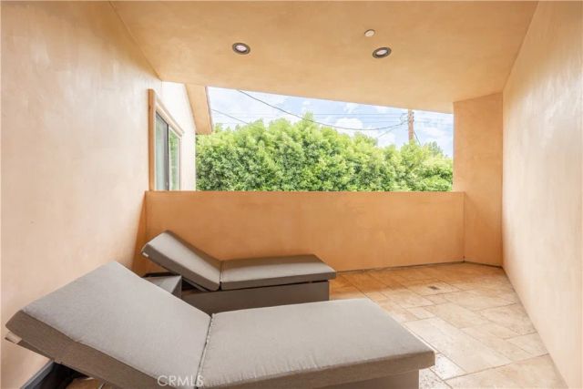 6554 Ethel Avenue, Valley Glen, CA 91606