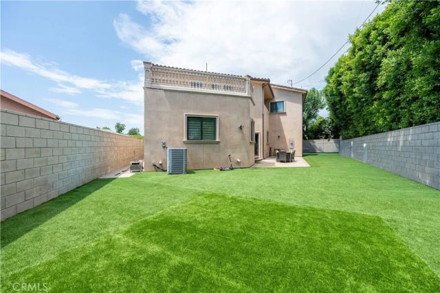 6554 Ethel Avenue, Valley Glen, CA 91606