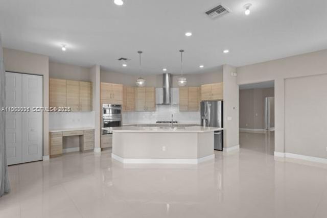 10705 Pacifica Way, Parkland, FL 33076