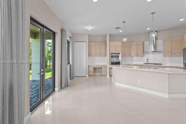 10705 Pacifica Way, Parkland, FL 33076