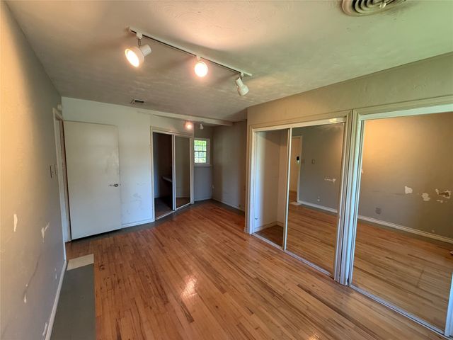 2200 Agnew Street, Bonham, TX 75418