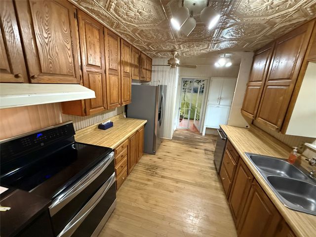 2200 Agnew Street, Bonham, TX 75418