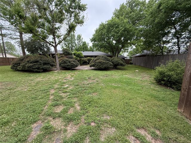2200 Agnew Street, Bonham, TX 75418