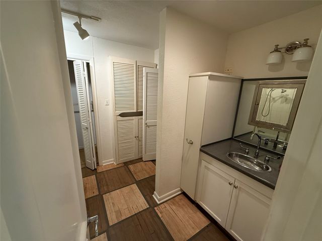 2200 Agnew Street, Bonham, TX 75418