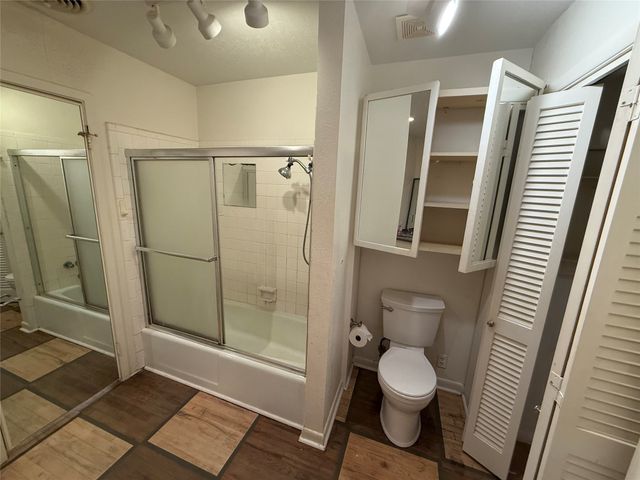 2200 Agnew Street, Bonham, TX 75418