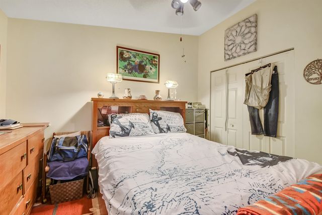 28 Catalonia Ct, St Augustine, FL 32086