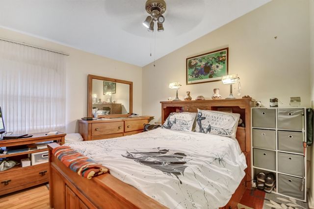 28 Catalonia Ct, St Augustine, FL 32086