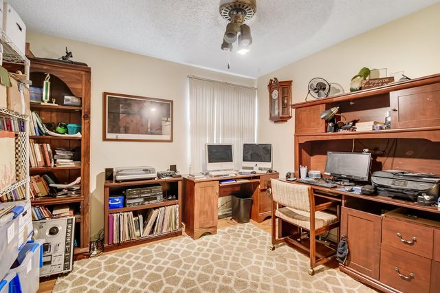 28 Catalonia Ct, St Augustine, FL 32086