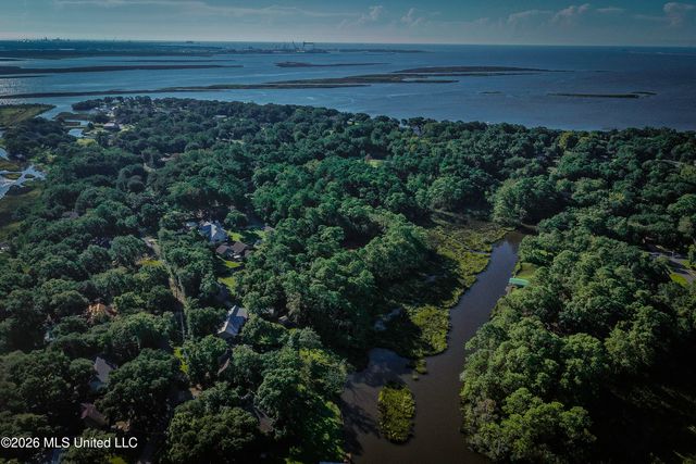 Cherrywood Place, Gautier, MS 39553