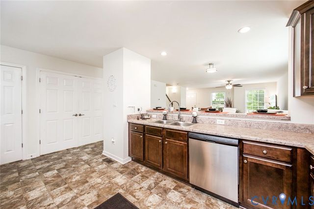 1632 Chestnut Park Ln, Richmond, VA 23222