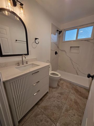 1430 N Golden Gate Ave, Stockton, CA 95205