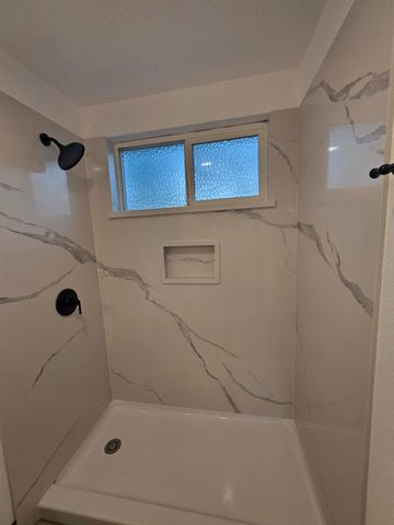 1430 N Golden Gate Ave, Stockton, CA 95205