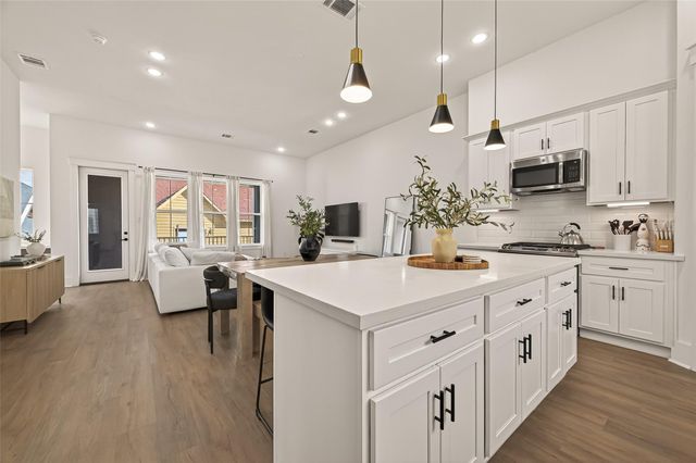 1243 W 23rd Street C, Houston, TX 77008