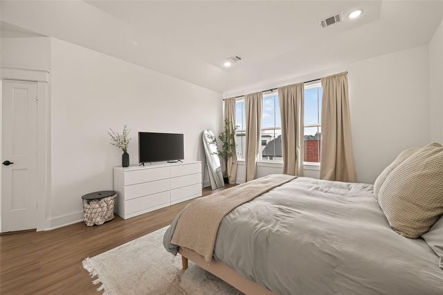 1243 W 23rd Street C, Houston, TX 77008