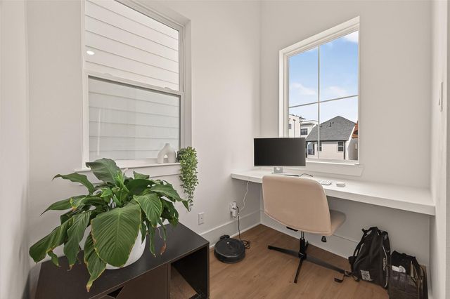 1243 W 23rd Street C, Houston, TX 77008