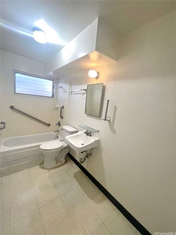 1046 Wong Ho Lane 1, Honolulu, HI 96814