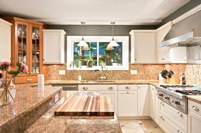 192 Captain Eames Circle 192, Ashland, MA 01721