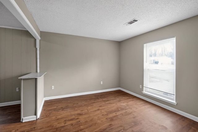 4177 UNIVERSITY ST, Memphis, TN 38127