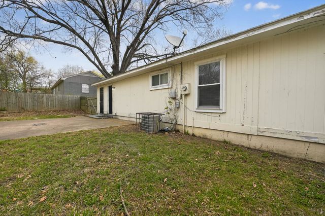 4177 UNIVERSITY ST, Memphis, TN 38127