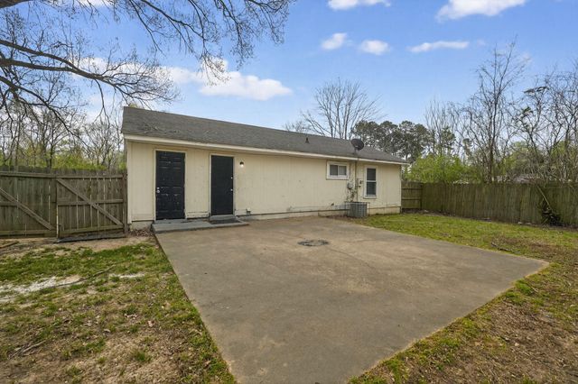 4177 UNIVERSITY ST, Memphis, TN 38127