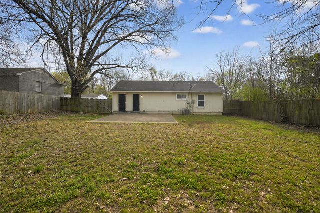 4177 UNIVERSITY ST, Memphis, TN 38127