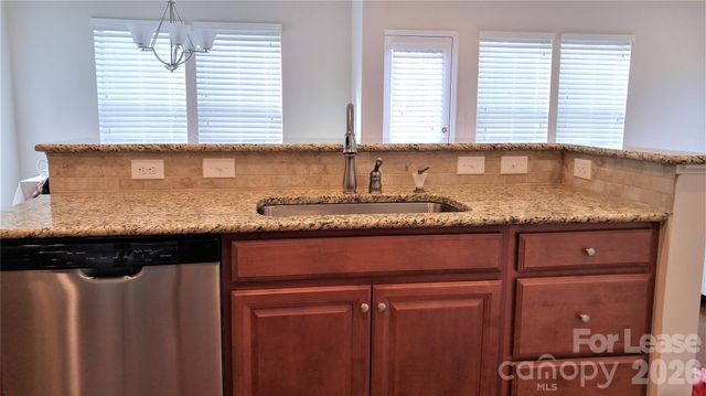 2504 Alyssa Lane, Charlotte, NC 28208