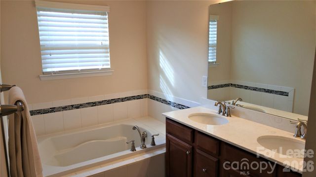2504 Alyssa Lane, Charlotte, NC 28208
