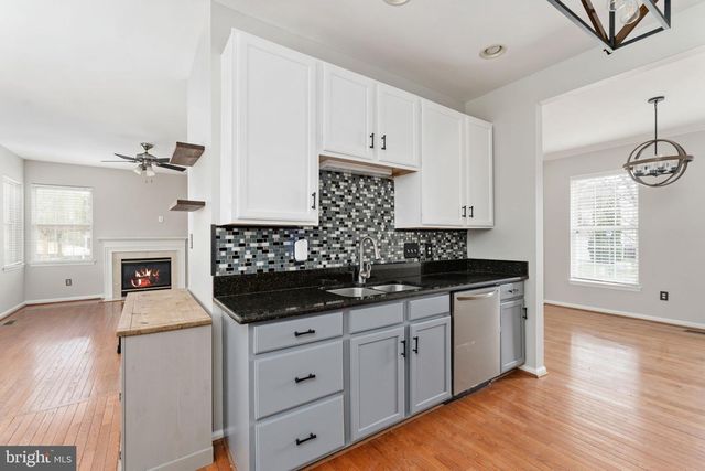 8 RIVER OAK DR, Stafford, VA 22554