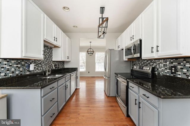 8 RIVER OAK DR, Stafford, VA 22554