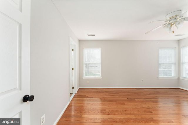 8 RIVER OAK DR, Stafford, VA 22554