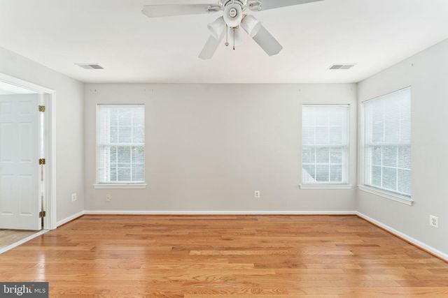 8 RIVER OAK DR, Stafford, VA 22554