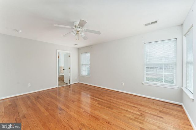 8 RIVER OAK DR, Stafford, VA 22554