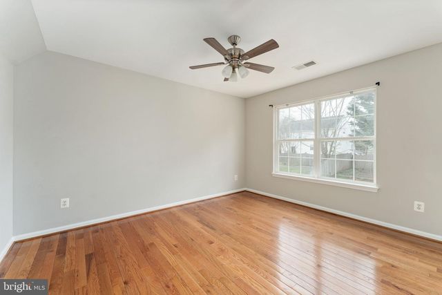 8 RIVER OAK DR, Stafford, VA 22554