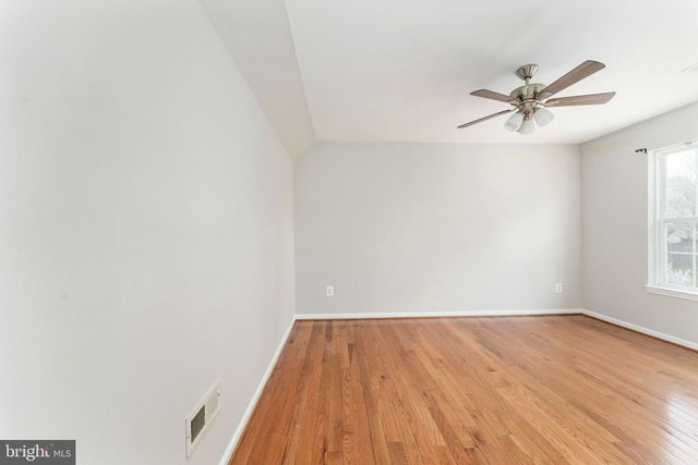 8 RIVER OAK DR, Stafford, VA 22554