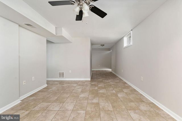 8 RIVER OAK DR, Stafford, VA 22554