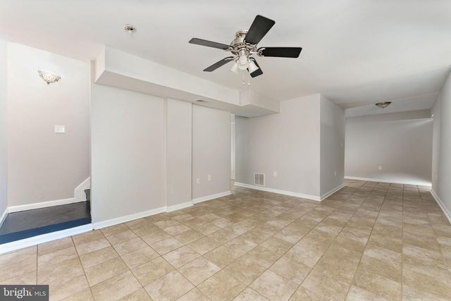 8 RIVER OAK DR, Stafford, VA 22554