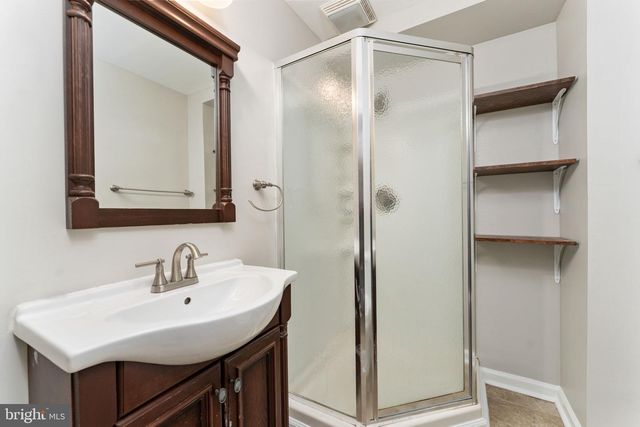 8 RIVER OAK DR, Stafford, VA 22554